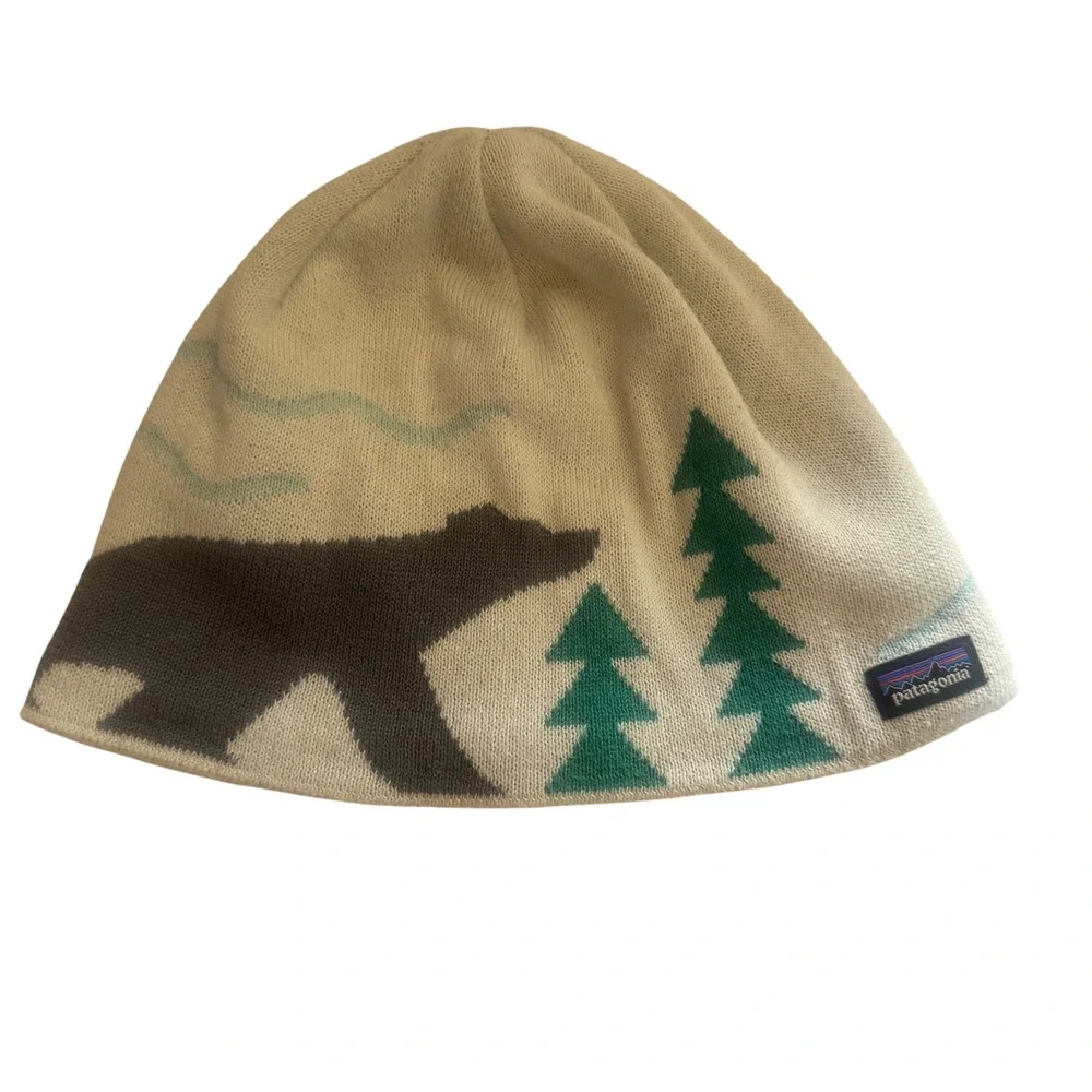 Patagonia Kids Powder Town Beanie Bear Tree Knit Hat White STY66055 FA18